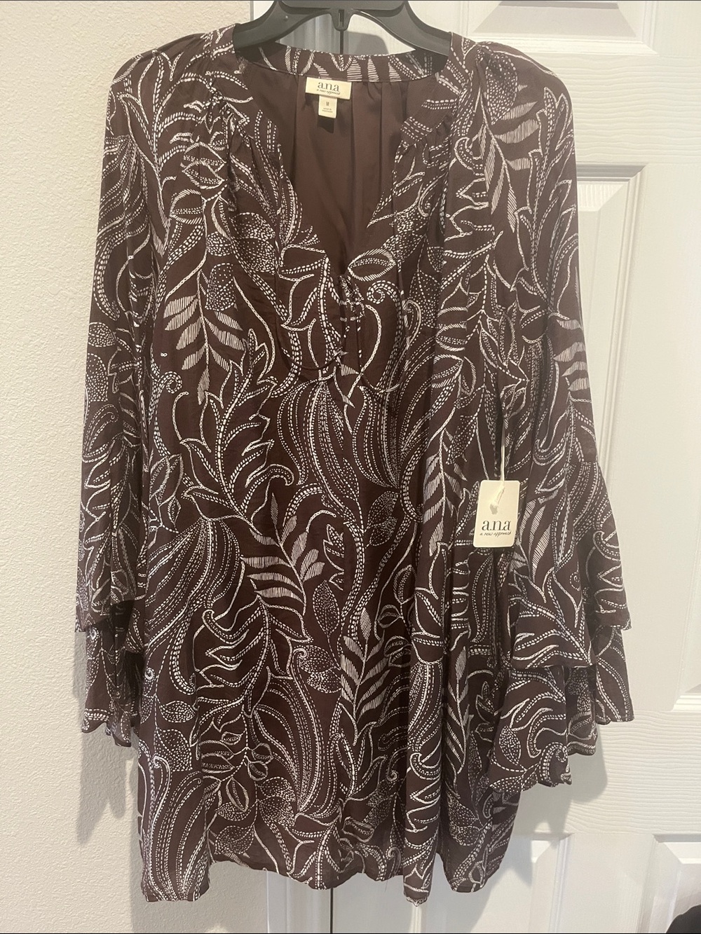 a.n.a Bown Botanical-Print Tiered Bell-Sleeve Tunic Dress